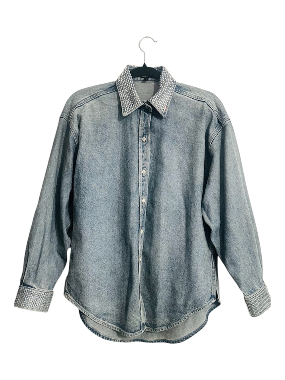 Express Women’s Boyfriend Portifino Light Wash Denim Shirt Embellished Relaxed